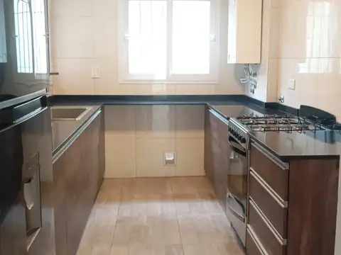 Casa en Alquiler de 3 dormitorios