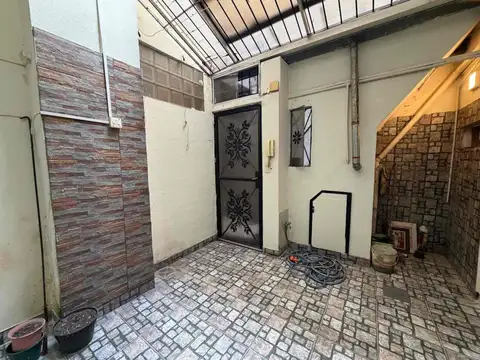 Depto Tipo Casa en Venta 16 años