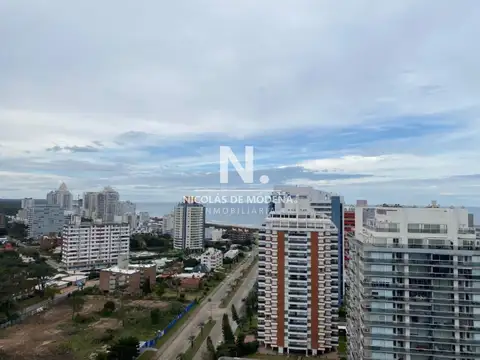 Vende apartamento en Artower, de 1 dormitorio y medio, Punta del Este