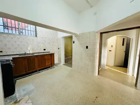 Casa 2 ambientes con 1 baño