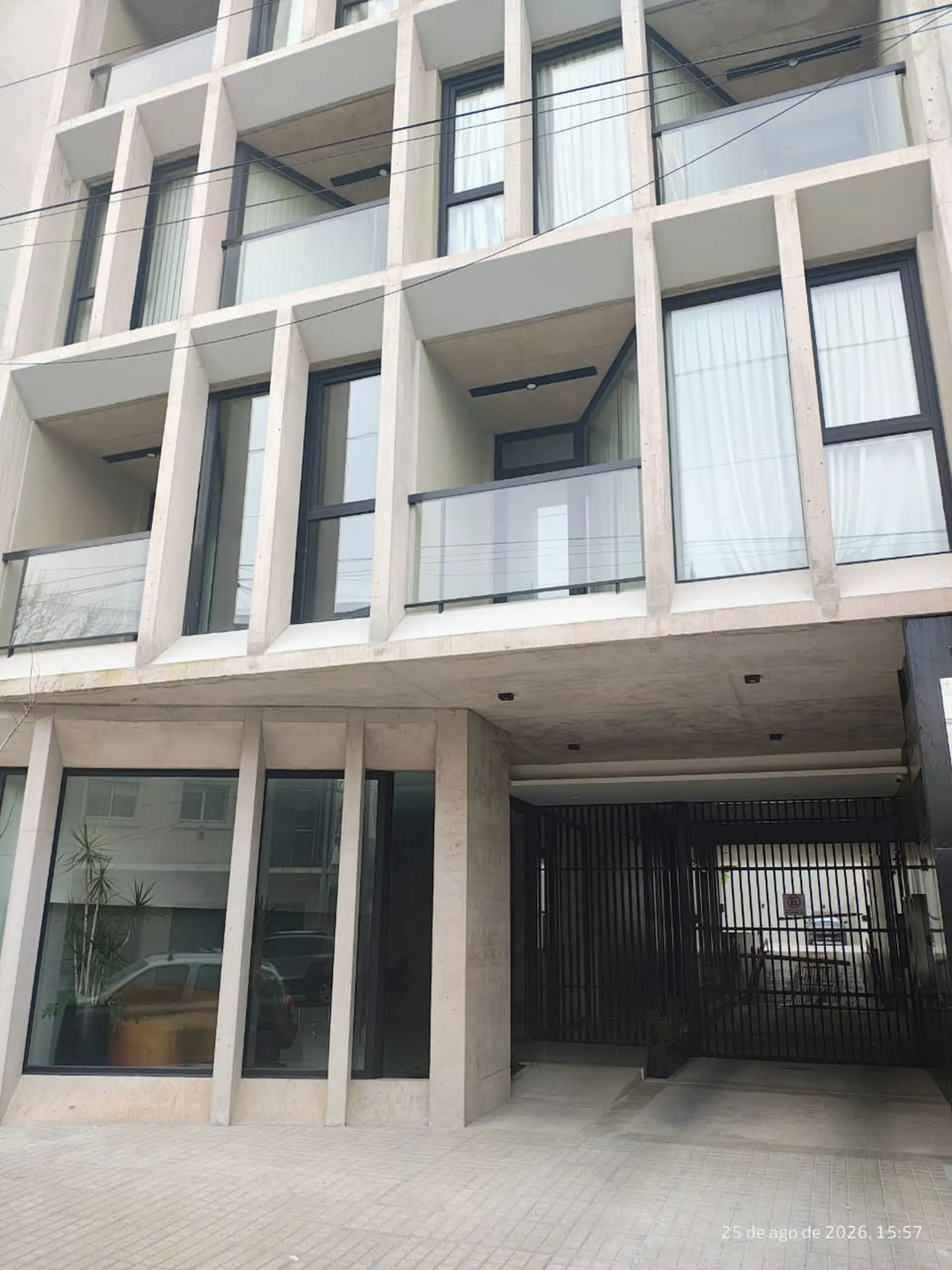 Depto 2 amb a estrenar con cochera en alquiler – Zona Aldrey