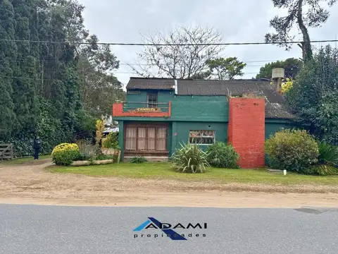 Casa a refaccionar más 5 propiedades en un mismo lote