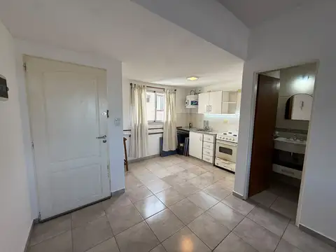 45 entre 30 y 31 DEPARTAMENTO MONOAMBIENTE CON COCHERA EN VENTA LA PLATA