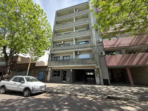 45 entre 30 y 31 DEPARTAMENTO MONOAMBIENTE CON COCHERA EN VENTA LA PLATA