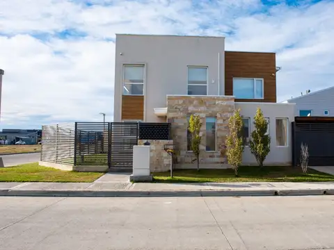 Casa en Venta en Río Grande, USD 295.000