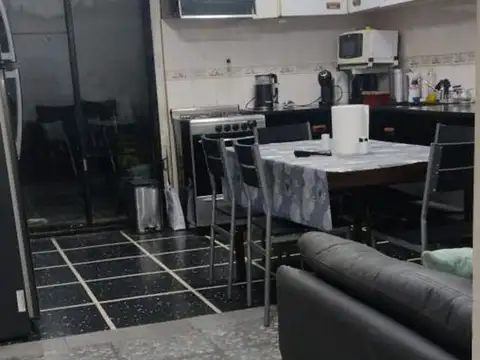 Depto Tipo Casa en Venta 36 años