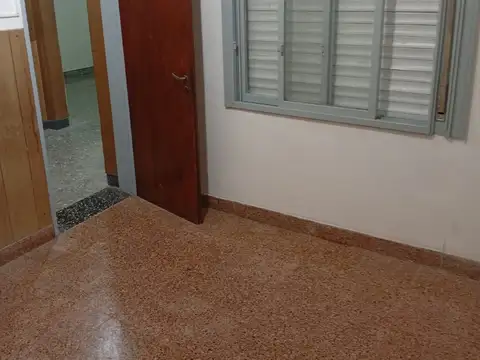 Depto Tipo Casa 2 ambientes con 1 baño