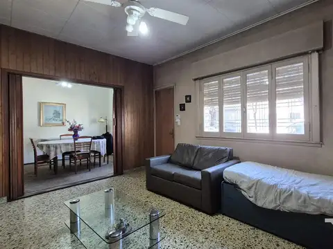 En venta PH 4 amb. frente, patio y terraza. V. Martelli