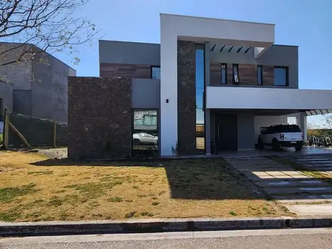 Casa en Venta en Las Heras, Mendoza
