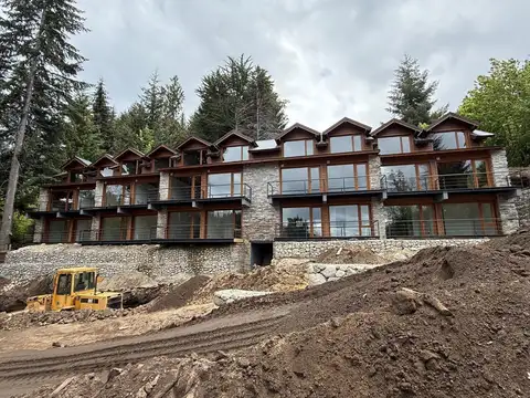 Hotel en Venta en Villa la Angostura, Los Lagos