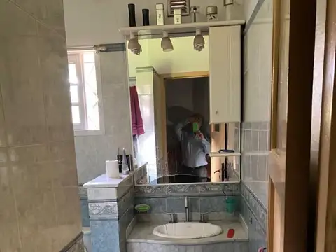 EL CORBATITA Y LA CARQUEJA