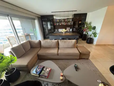 Departamento 4 ambientes con 4 baños
