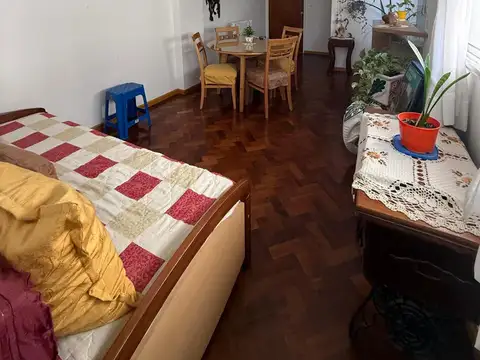 Cabildo 2911 100, Piso c