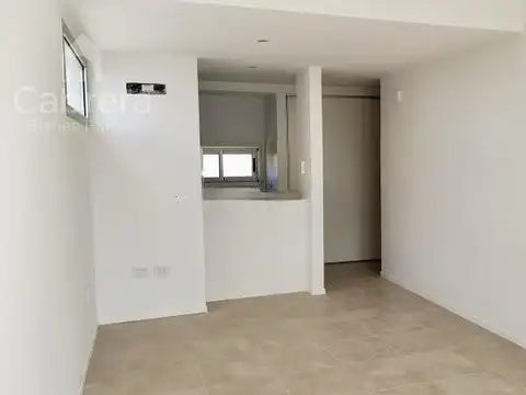Venta de Departamento Monoambiente con balcón, en La Plata