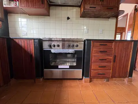 Casa en Alquiler con 2 cocheras