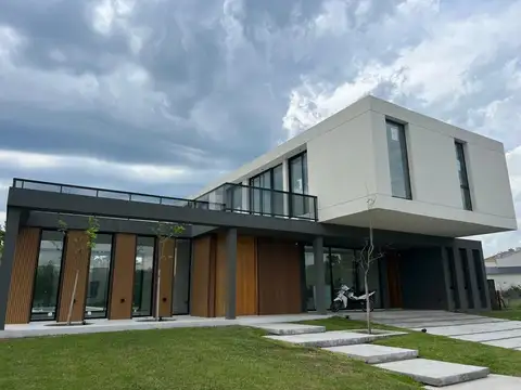 Casa en Alquiler en La Diligencia, Pilara, Pilar