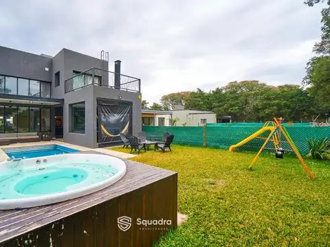VENTA  - Casa de 3 dormitorios, galería, piscina y jacuzzi - Brisanova, Pueblo Esther.