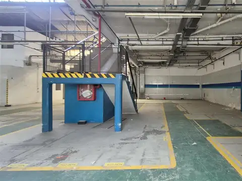 Galpon en Alquiler 35  mts Frente