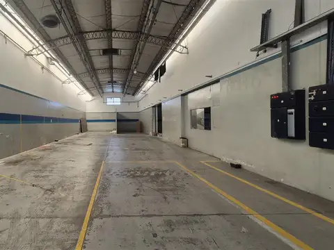 Galpon en Alquiler en Villa Martelli, USD 12.300