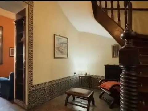 Casa 10 ambientes con 4 baños