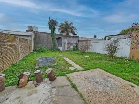 Chalet venta 4 ambientes Barrio Aeronáutico Ituzaingó