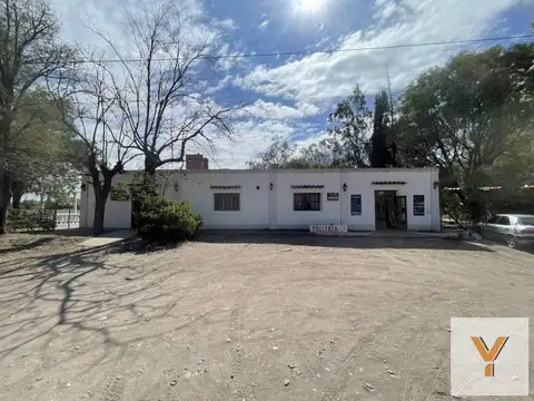 Complejo de viviendas en venta - 2 Casas - 2.335Mts2 - San Rafael