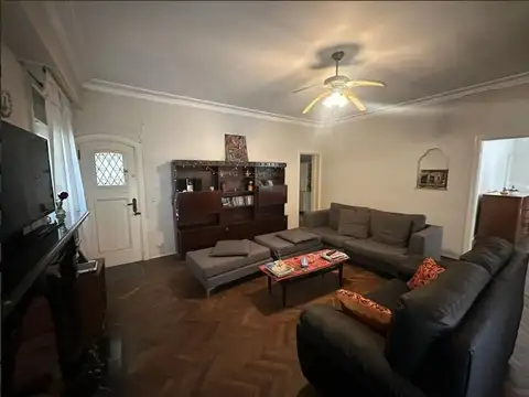 Casa 6 ambientes con 3 baños