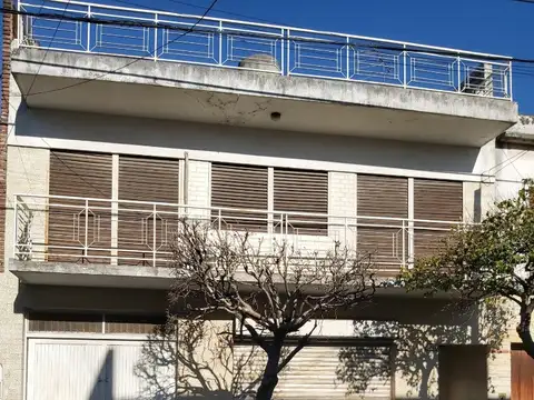 BIANCHI 1400, Piso 1º