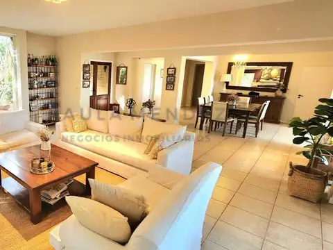 Casa  en Venta en Santa Catalina, Villanueva, Tigre