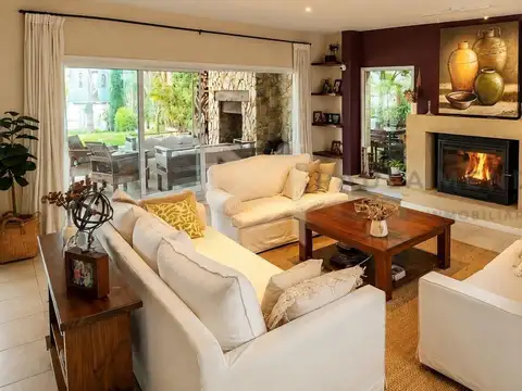 Casa en Venta de 5 dormitorios
