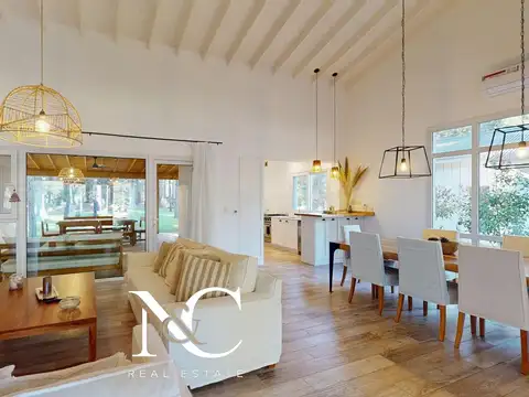 Casa en Alquiler Temporal en Costa Esmeralda, USD 380