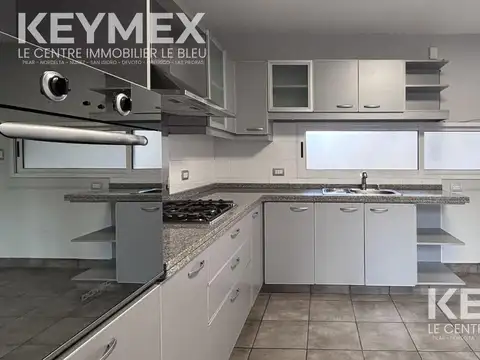 Suipacha 900