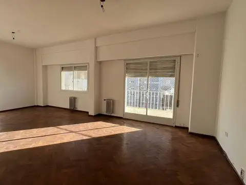 3 DORMITORIOS VISTA AL RIO CON COCHERA
