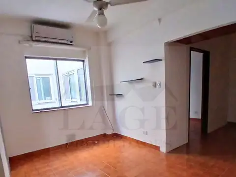 DEPTO 2 AMB LATERAL  DE 34 M² EXCELENTE UBICACION