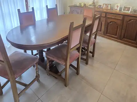 Casa en Venta con 3 cocheras