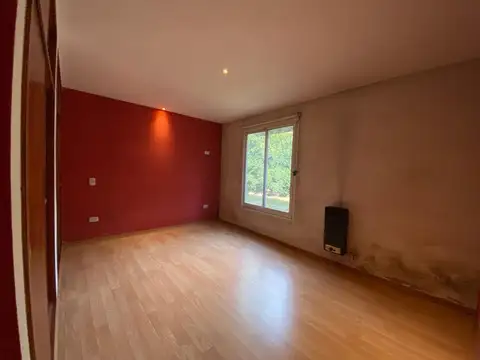 Casa en Venta con 5 cocheras