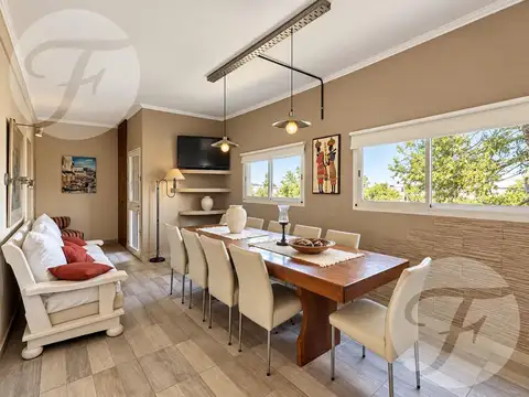 Casa 5 ambientes con 1 baño
