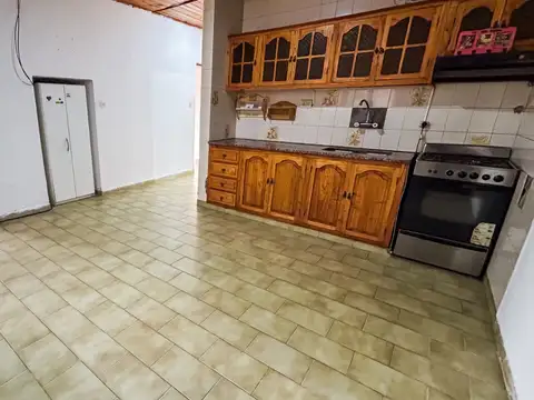 Casa en Alquiler con 1 cochera