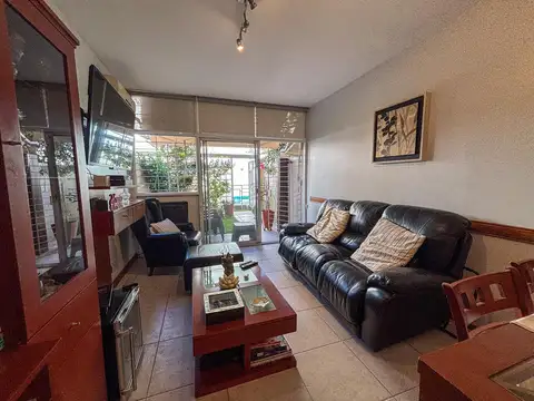 Depto Tipo Casa en Venta de 5 ambientes