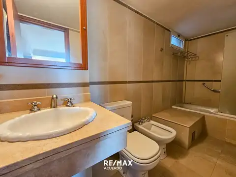 VENTA HOTEL EQUIPADO A ESTRENAR CENTRO SAN NICOLAS