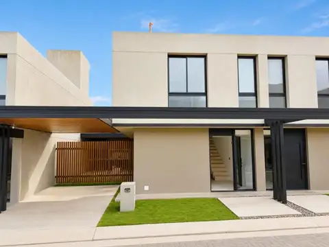 Casa en Alquiler de 3 dormitorios