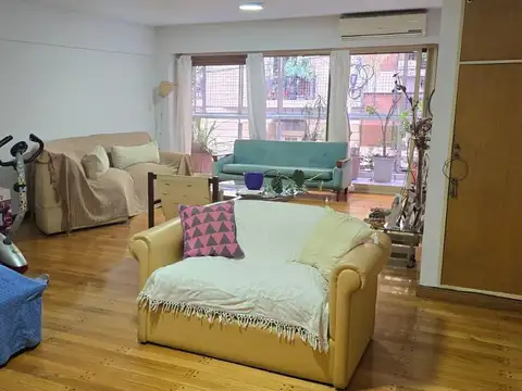 Agüero 1300