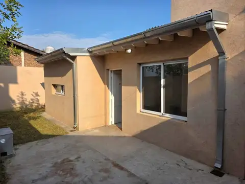 VENTA PH 3 AMBIENTES  ITUZAINGO NORTE CON  PATIO 