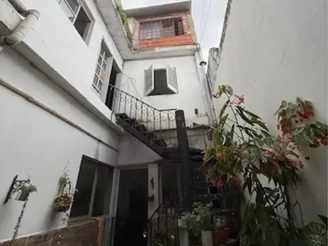 Linda Casa 5 Dor Vta Gge Con Local S/calle Adolfo Guemes 900
