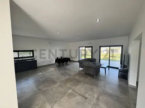 Casa en Venta en Pilar del Este - Casas del Este, USD 155.000
