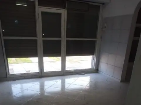 Local en Alquiler en José León Suárez, $ 750.000