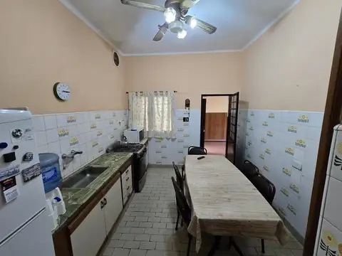 Casa 5 ambientes con 3 baños
