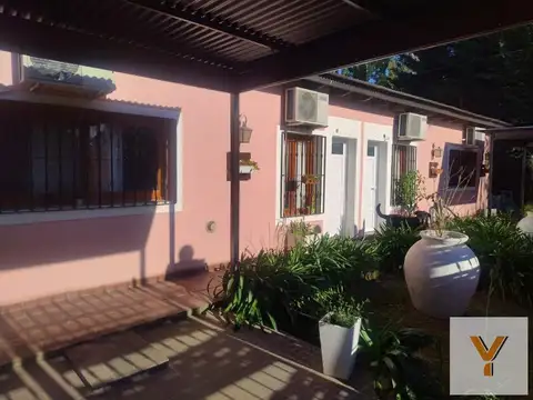 Casa en venta - 2 Dormitorios 1 Baño - Carmen de Areco