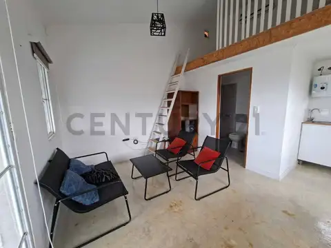 Casa 2 ambientes con 1 baño