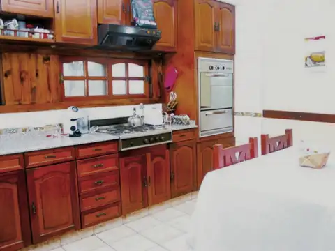 Depto Tipo Casa en Venta en Castelar, USD 149.000